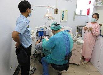 牙醫師看診情形