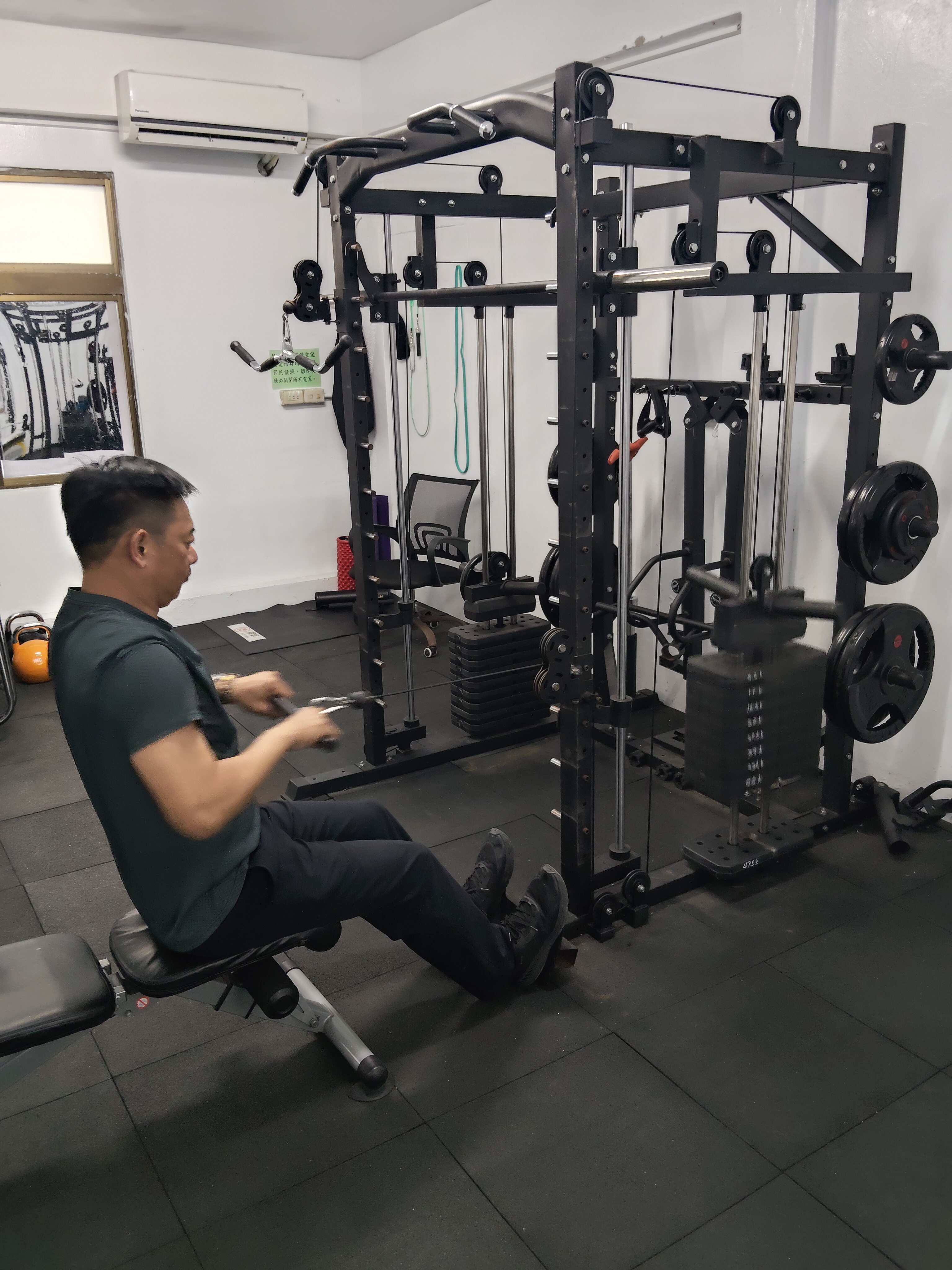 員工休息室健身器具