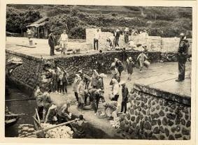 Construction materials (bricks) from Taiwan were transported at Green Island Nanliao Harbor.